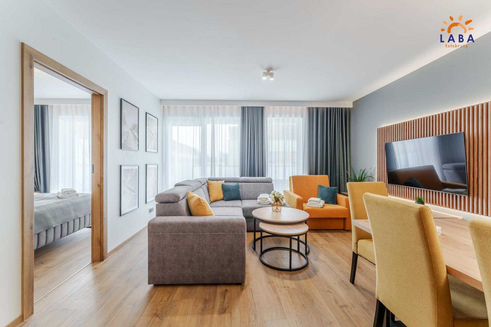 Laba Kolobrzeg Apartamenty Kollataja Z Parkingiem Exterior foto