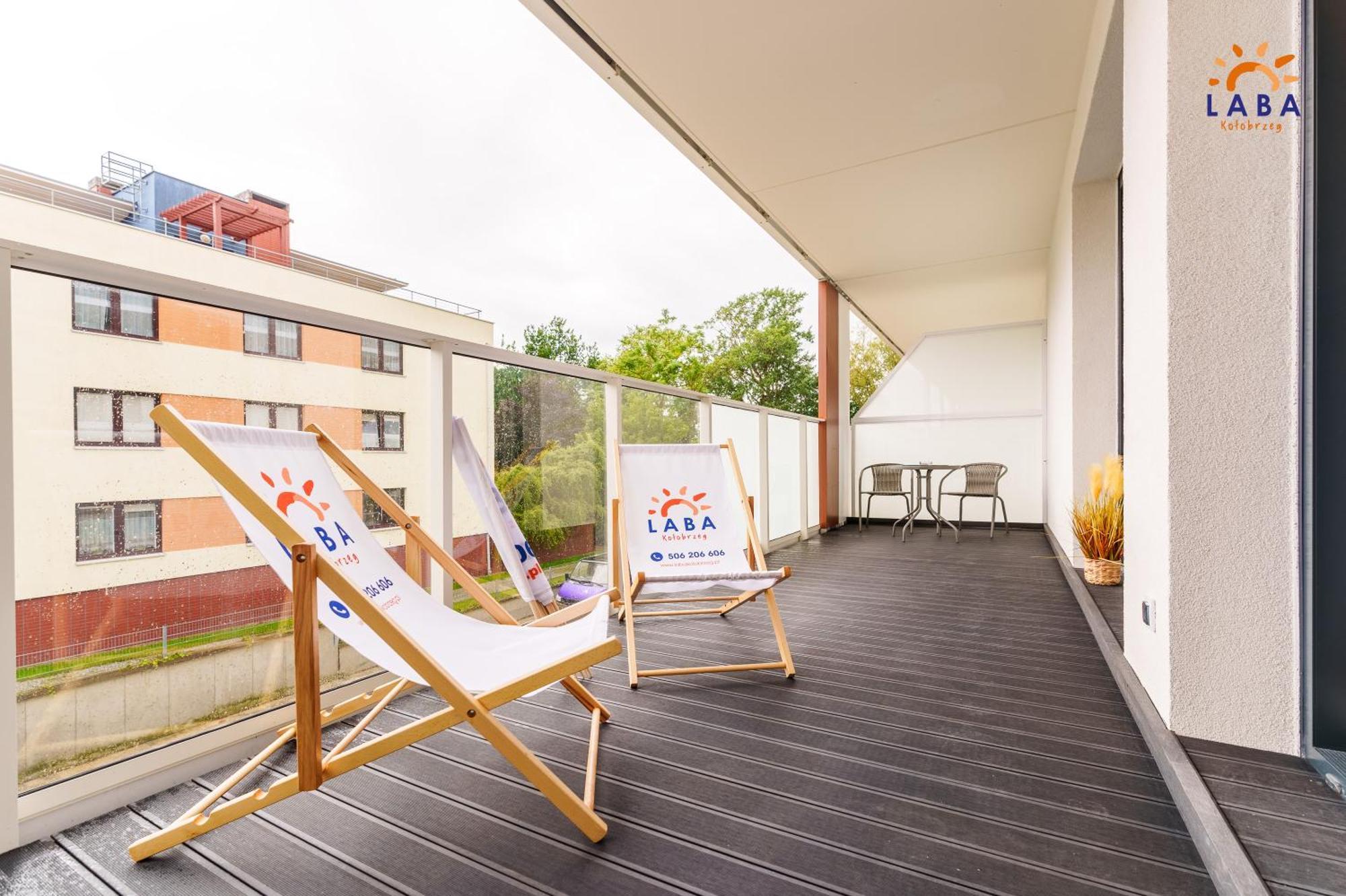 Laba Kolobrzeg Apartamenty Kollataja Z Parkingiem Exterior foto